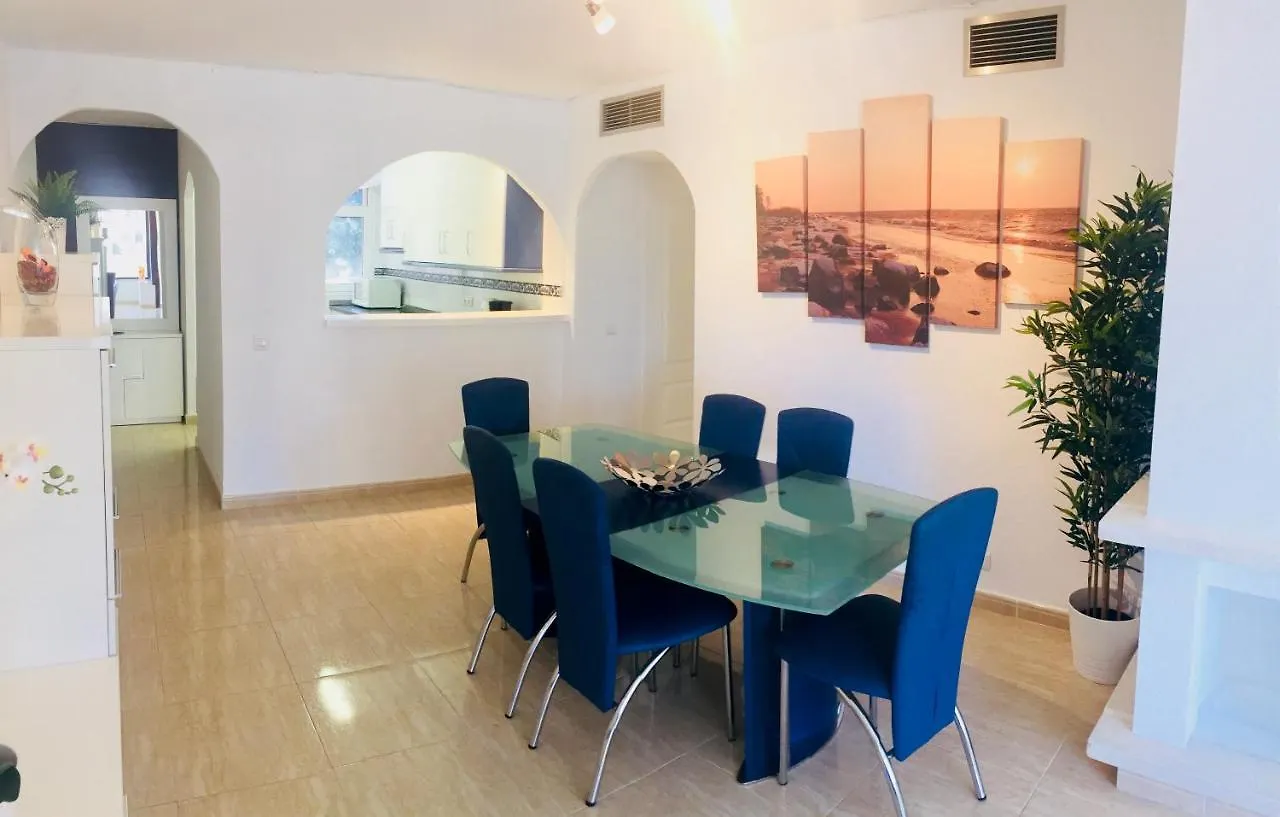 Playamar - Exclusive Beach Apartment With Pool, Tennis And Wifi トレモリノス